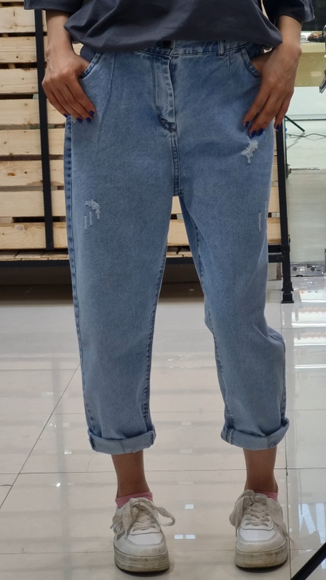 شلوار جین آبی روشن