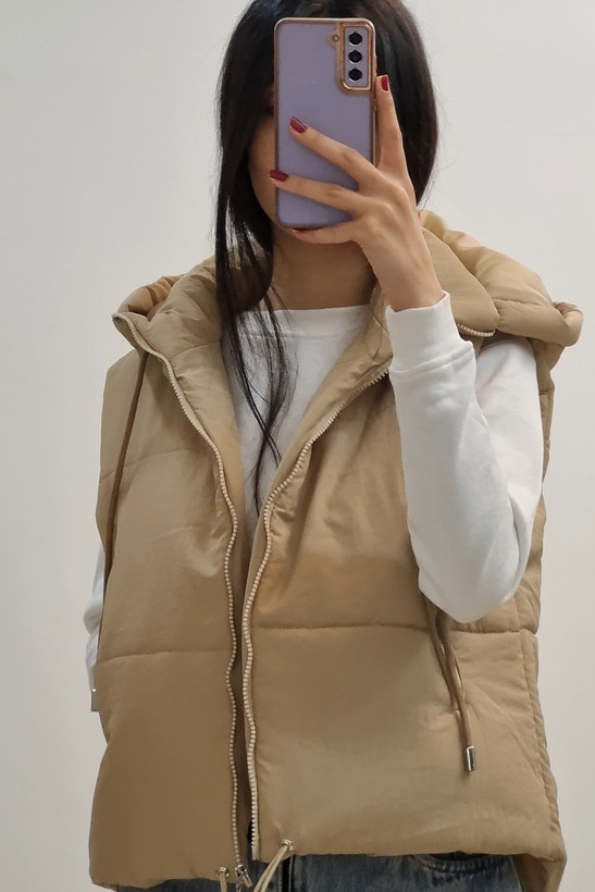 پافر کلاه دار فری سایز قد۵۵ کرمی