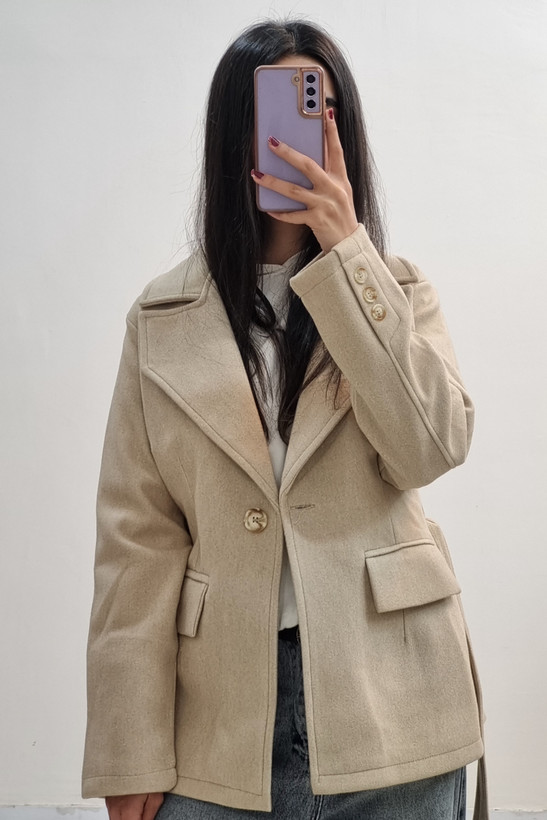 کت فوتر کرمی کوتاه