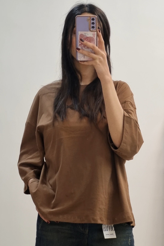 تیشرت قهوه ای